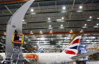 意外吧 波音777飞机制造工厂,几乎所有的工作都是由人力控制